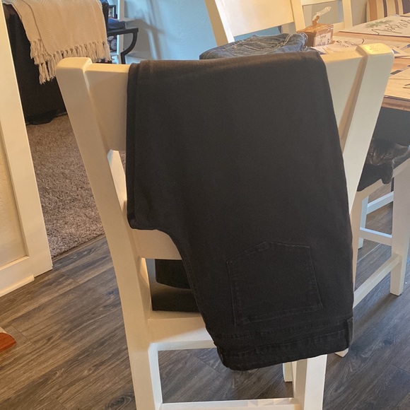 Style & Co Skinny Leg Jeans - Picture 4 of 4